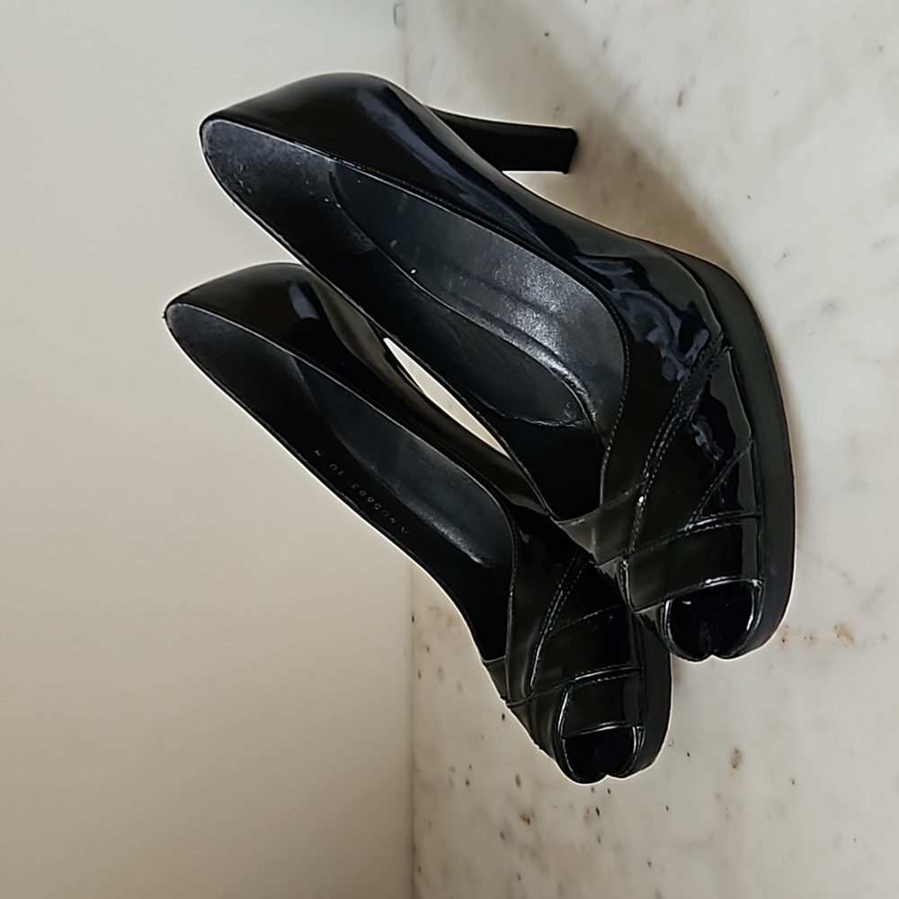 STUART WEITZMAN - braided black patent leather platform heels